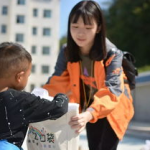 小姐姐降旗视频,小姐姐演绎青春风采